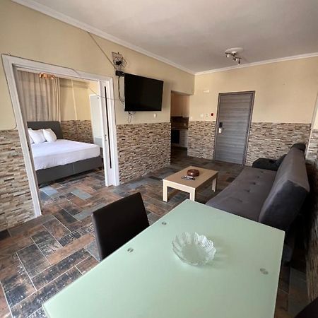 סלוניקי Jacuzzi Suites מראה חיצוני תמונה